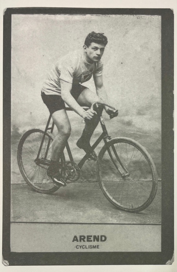 AREND Retro-Cyclisme Postcard